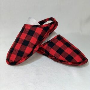 NWOT Christmas holiday Gingham Slippers Girls 13-1 Red Black Picnic Plaid Sherpa